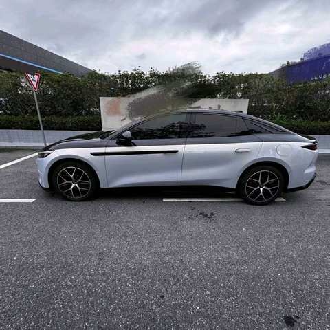 BYD Han EV photo 2