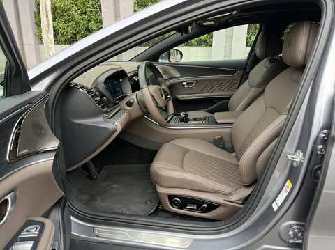 BYD Han EV photo 3
