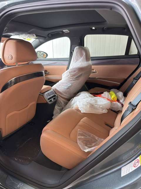 BYD Han EV photo 3