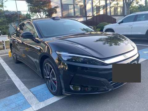 BYD Han EV foto 3