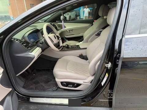 BYD Han EV photo 2