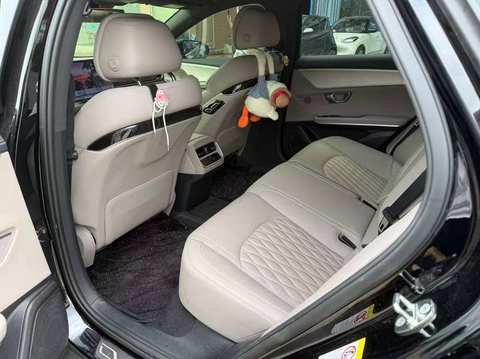 BYD Han EV photo 3
