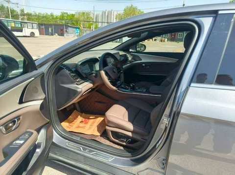 BYD Han EV photo 2