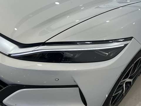 BYD Han EV photo 3