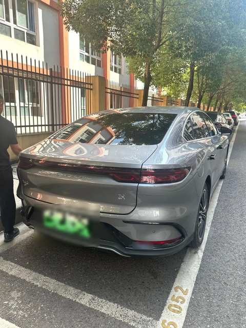 BYD Han EV photo 3