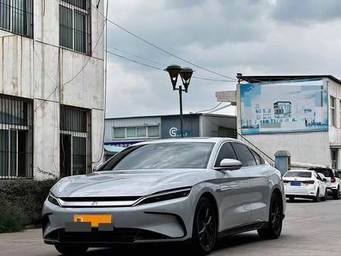 BYD Han EV photo 1