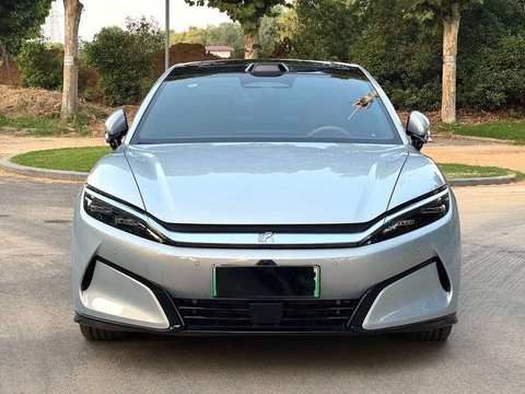 BYD Han EV photo 2