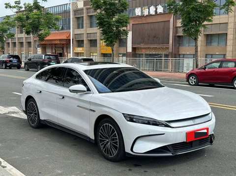 BYD Han EV photo 3