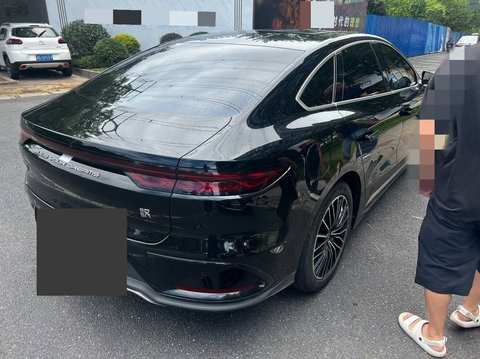BYD Han EV photo 3
