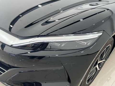 BYD Han EV photo 3