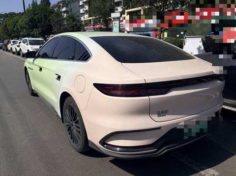 BYD Han EV photo 3