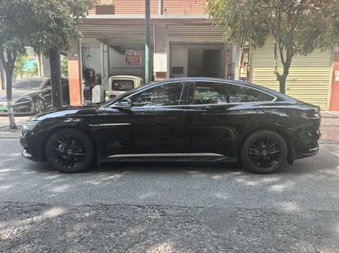 BYD Han EV photo 3