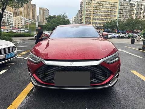 BYD Han EV photo 2