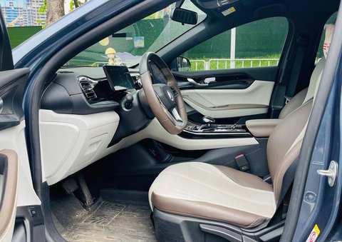 BYD Qin PLUS EV photo 3