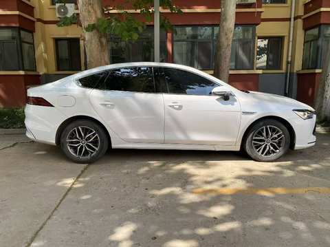 BYD Qin PLUS EV photo 3