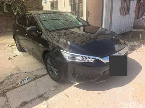 BYD Qin PLUS EV foto 2