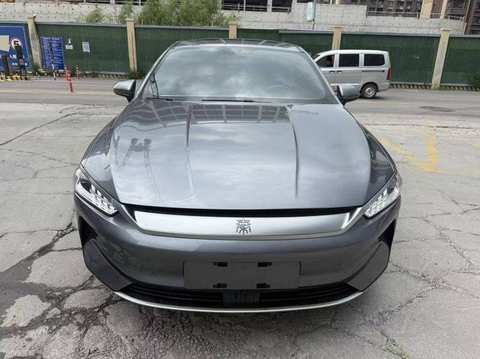 BYD Qin PLUS EV foto 2