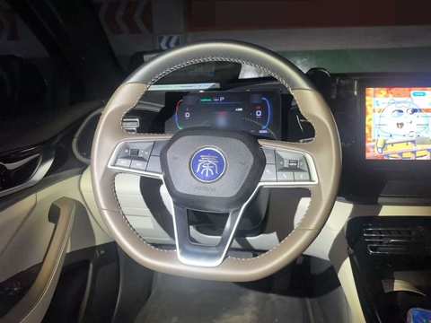 BYD Qin PLUS EV photo 3
