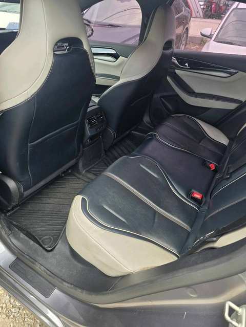 BYD Qin PLUS EV photo 3