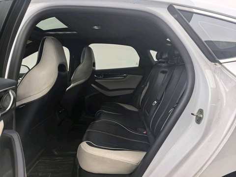 BYD Qin PLUS EV photo 2