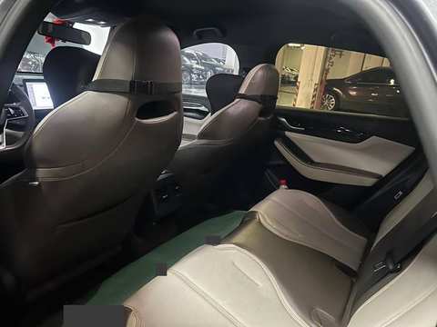 BYD Qin PLUS EV photo 2