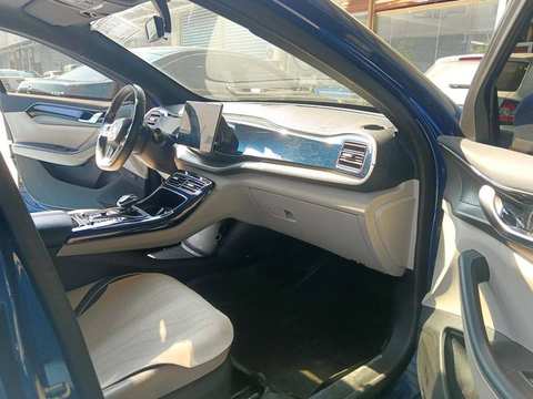 BYD Qin PLUS EV photo 2