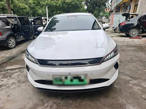 BYD Qin PLUS EV photo 2