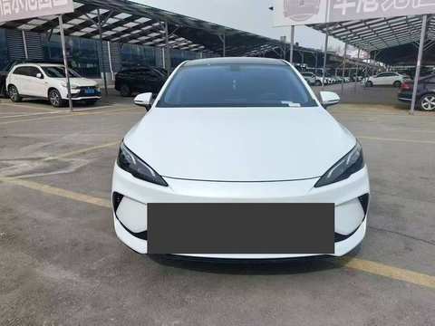 BYD Seal photo 2