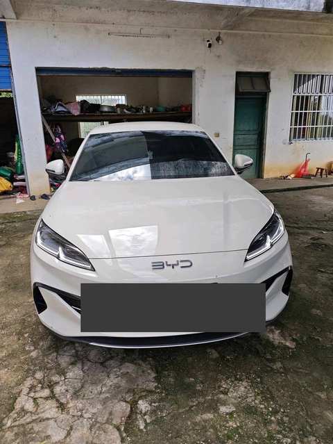 BYD Seal photo 3