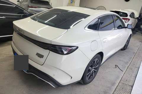 BYD Seal photo 2