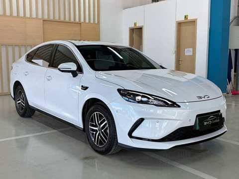 BYD Seal photo 2