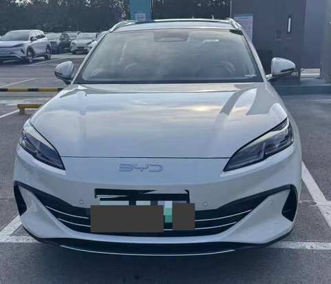 BYD Seal photo 2