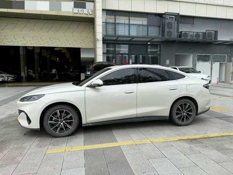 BYD Seal photo 3