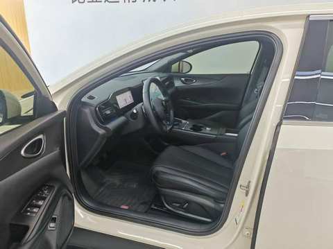 BYD Seal foto 3