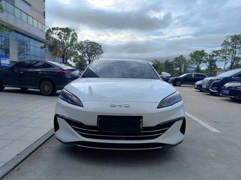 BYD Seal photo 2