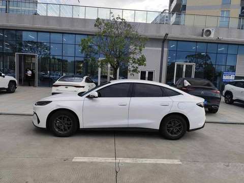 BYD Seal photo 3