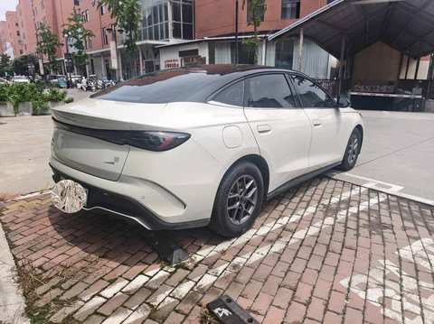 BYD Seal photo 3