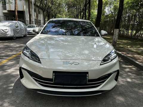 BYD Seal photo 2