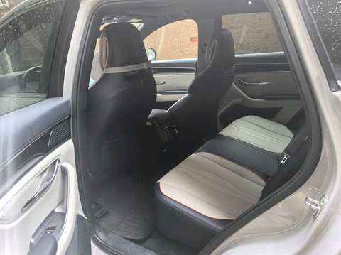 BYD Seal U photo 2