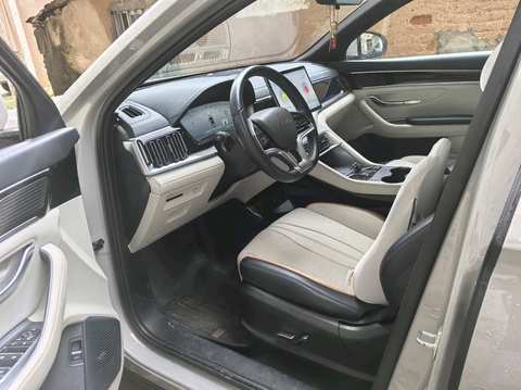 BYD Seal U photo 3