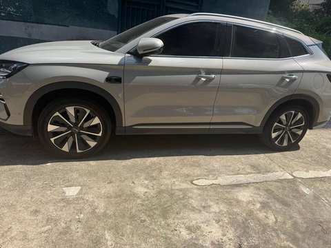BYD Seal U photo 2
