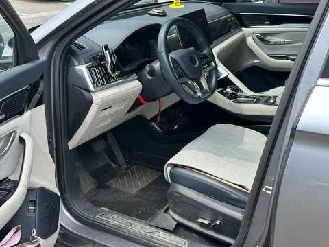 BYD Seal U photo 2