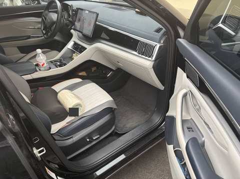 BYD Seal U photo 3