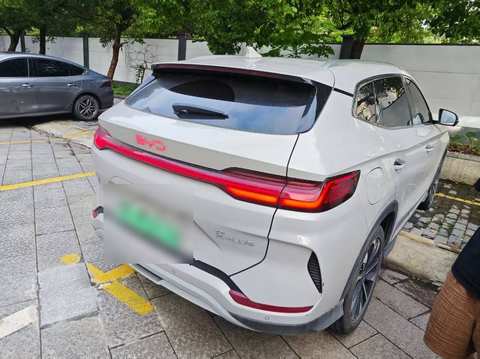 BYD Seal U photo 2