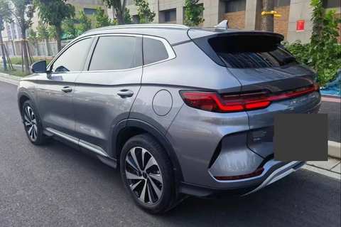BYD Seal U photo 2