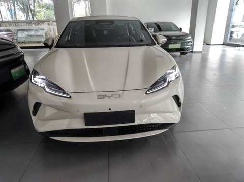 Foto del BYD Sealion 6 2