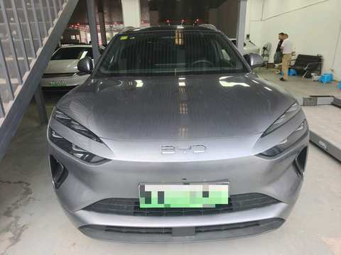 Foto del BYD Sealion 6 3