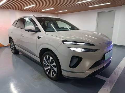Photo du BYD Sealion 6 3