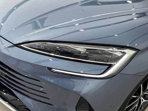 BYD Sealion 7 foto 3