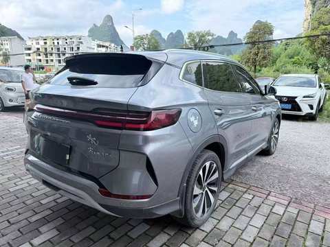 BYD Song PLUS EV photo 2